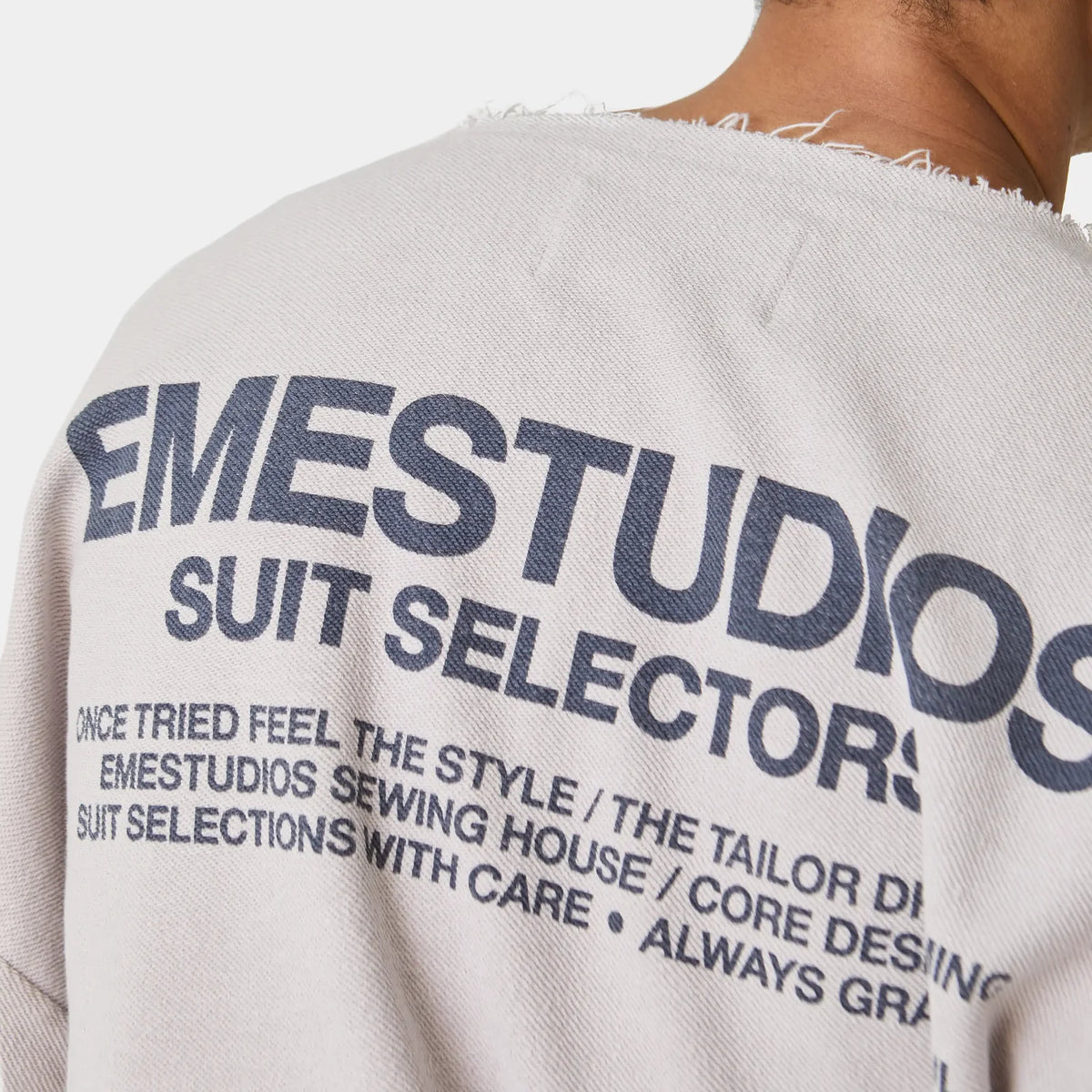 Buzo reversible Eme Studios “Suit off Sand”