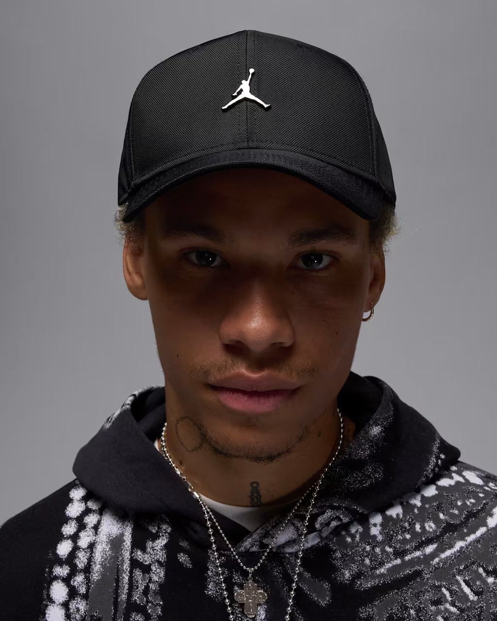 Jordan Rise — Gorra Jumpman Metalizada